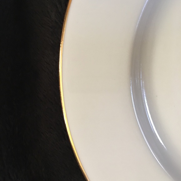 **Never been used** Decorative Christmas plate set - Picture 7 of 7